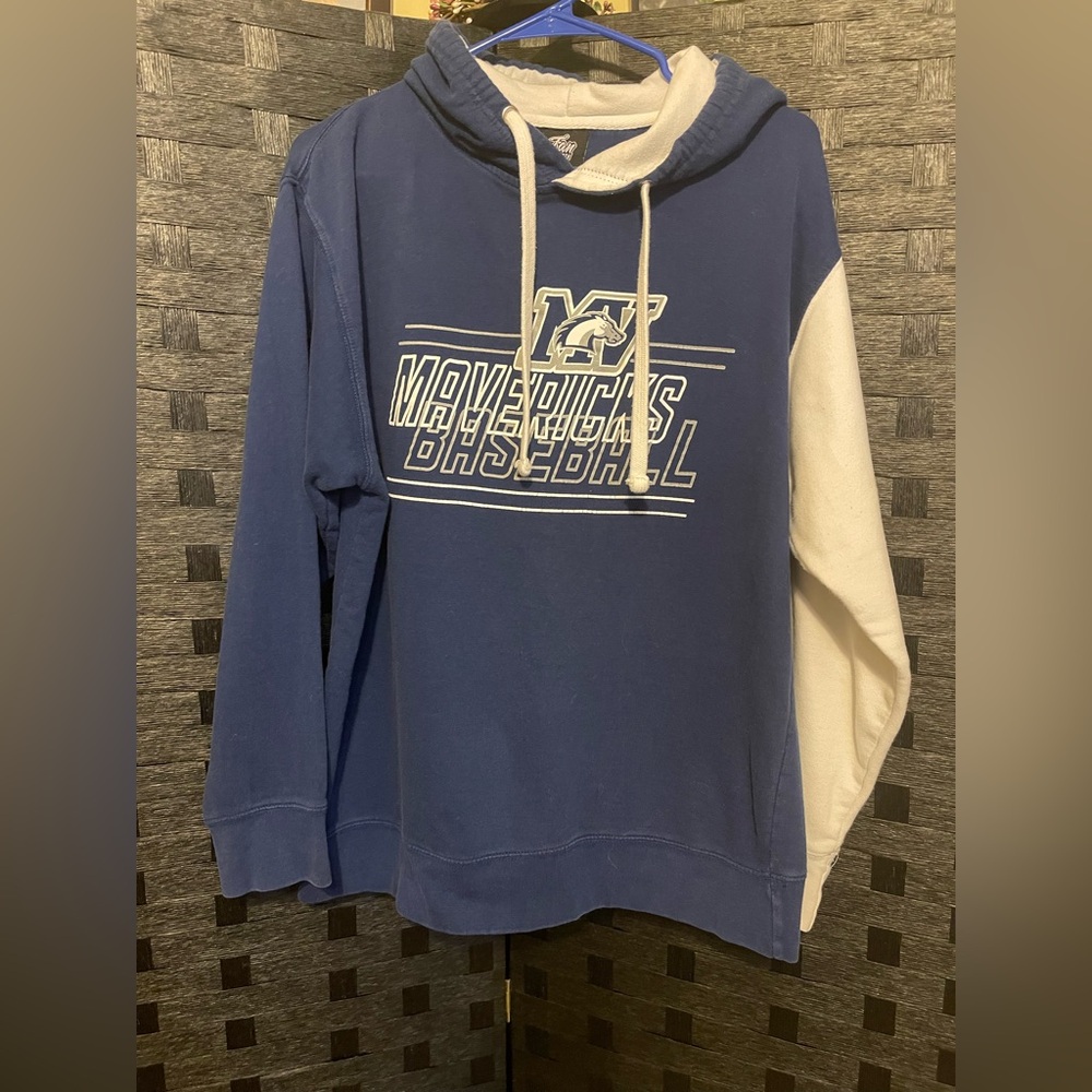 Manchester Valley Mavericks Baseball Hoodie Size Lg unisex blue/white